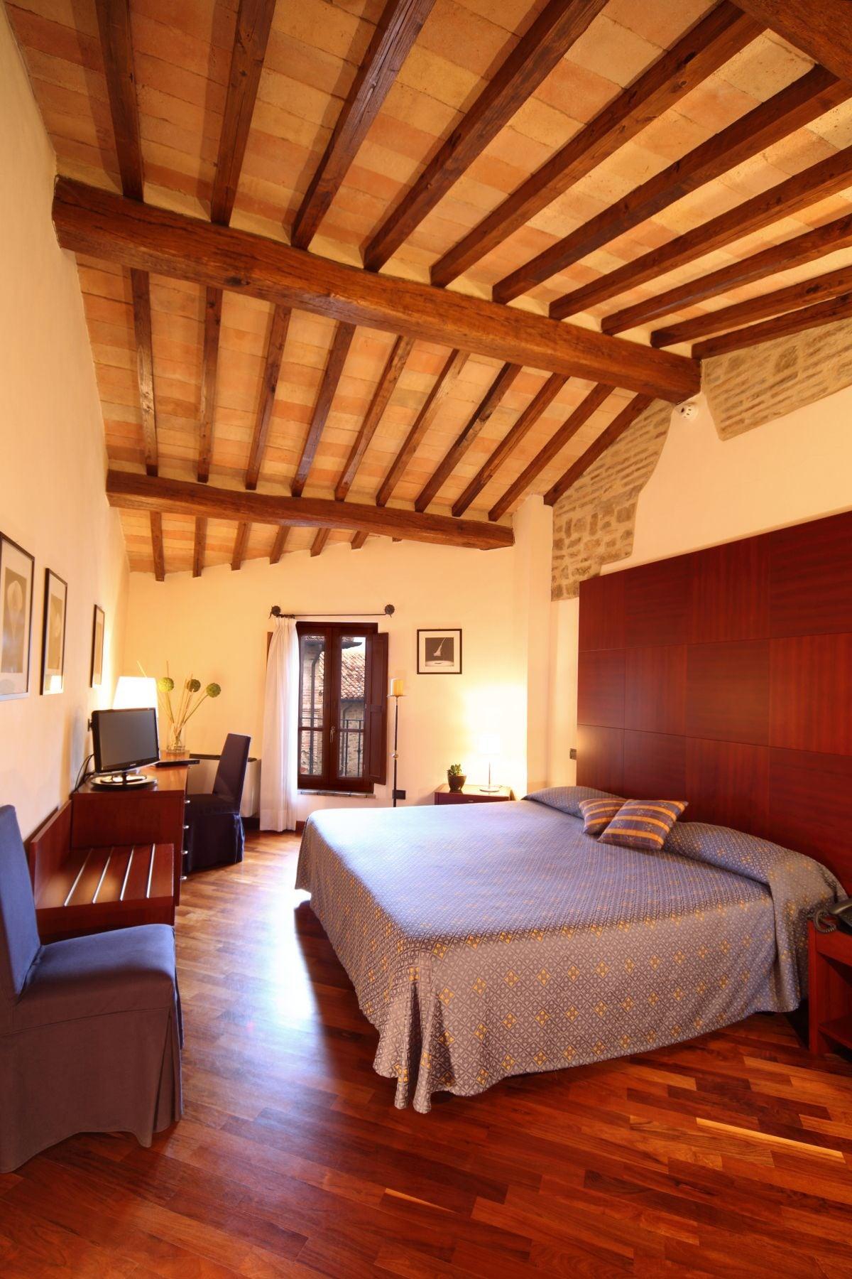 Relais La Corte Di Bettona Bagian luar foto