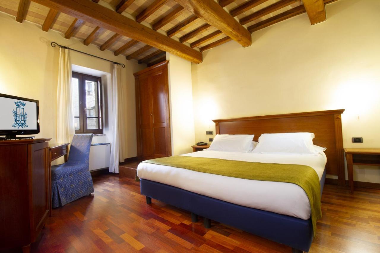 Relais La Corte Di Bettona Bagian luar foto