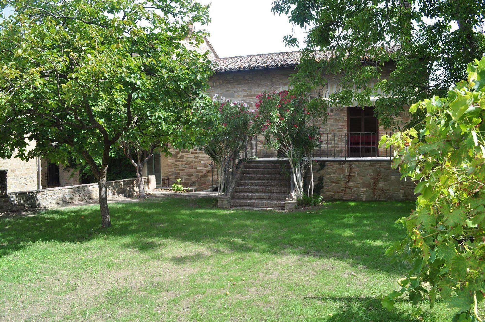 Relais La Corte Di Bettona Bagian luar foto